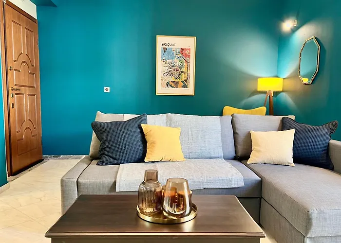 Elegant Apartment In Thissio